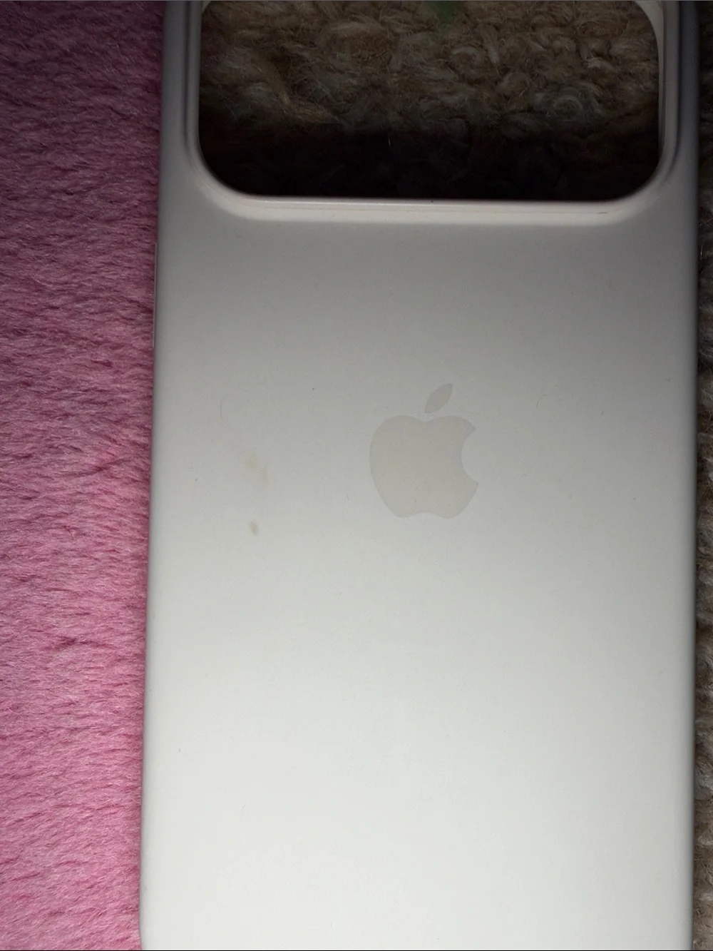 iPhone 17 Pro Max Silicone Case with MagSafe – Vanilla
